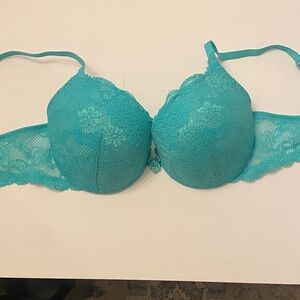 Victoria's Secret Angels Lace Underwire Bra in Turquoise